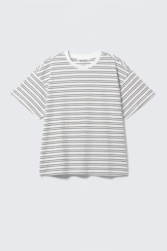 Afslappet, boxy bomulds-T-shirt – stribet hvid