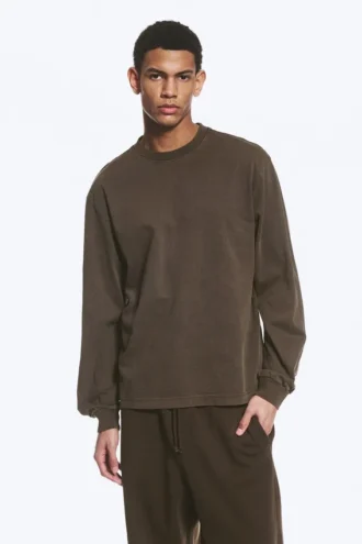 Afslappet langærmet T-shirt – mørkebrun
