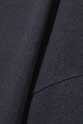 Afslappet pyjamasbluse med bare skuldre i frotté – mørkeblå