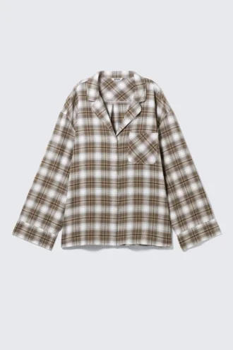 Afslappet pyjamaskjorte i flannel – ternet beige