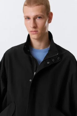 Afslappet, sporty utility-jakke – sort