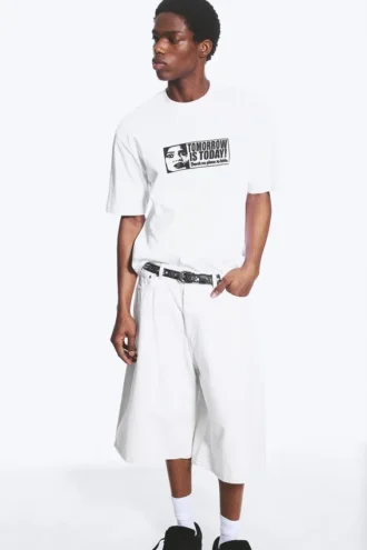 Afslappet T-shirt med print – Hvid – Tomorrow is Today