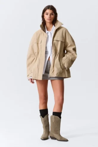 Afslappet utility-jakke – beige