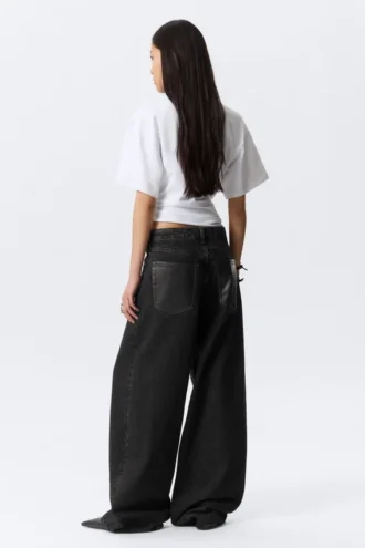 Astro Mid Rise Baggy Faux Leather Pocket Jeans – Black Rinse – Sort