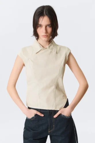 Asymmetrisk ripstop-top med korte ærmer – lys beige
