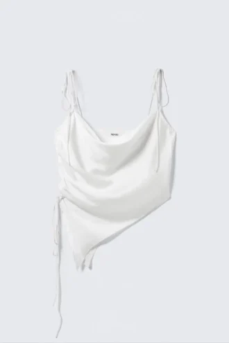 Asymmetrisk top med satinstropper – hvid