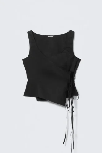 Asymmetrisk wrap-top med stropper – sort