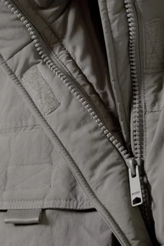 Attila polstret parka – støvet khaki