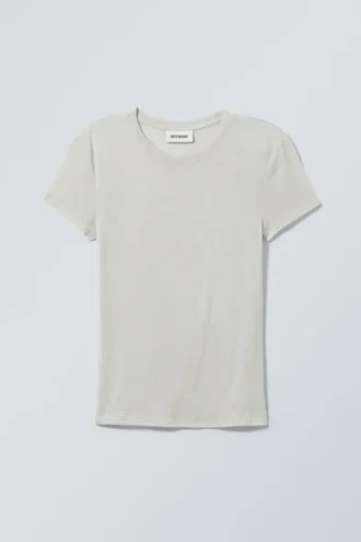 Blød, gennemsigtig T-shirt med tætsiddende pasform – Dusty Mole