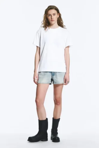 Blød T-shirt i regular fit – hvid