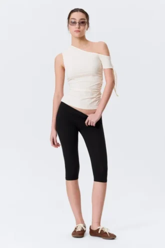 Bløde capri-leggings med mellemhøj talje – sort