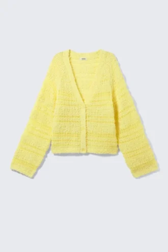 Blødt strikket cardigan med enkeltradet lukning – lysegul