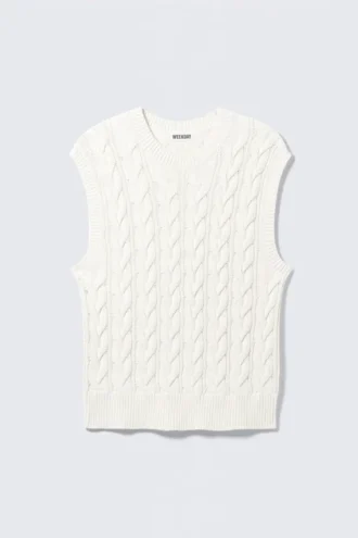 Bomuldsvest i kabelstrik – hvid