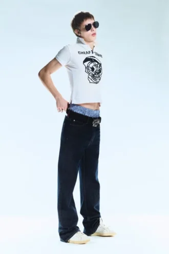 Boo Bootleg Low Rise Regular Bootcut Jeans – Blue Rinse – Mørkeblå | Cheap Monday Gb