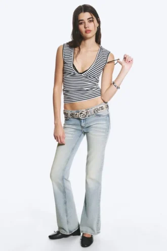 Booty Bei Low Rise Skinny Bootcut Jeans – Lysblå | Cheap Monday Gb