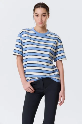 Boxy bomulds-T-shirt – blå og hvid stribet