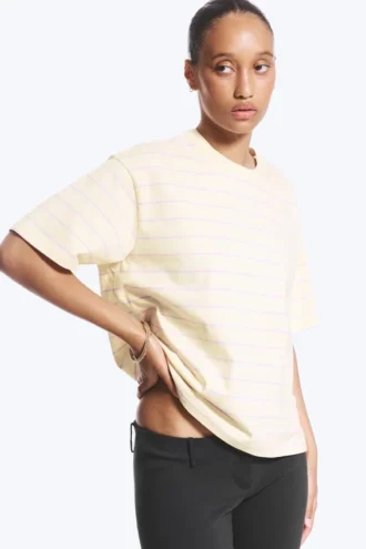 Boxy bomulds-T-shirt – lys beige – lilla striber