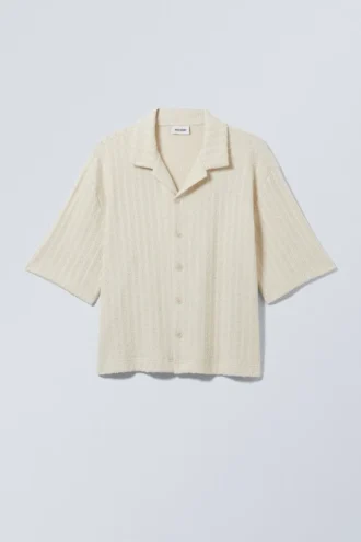 Boxy struktureret resort-skjorte – støvet beige