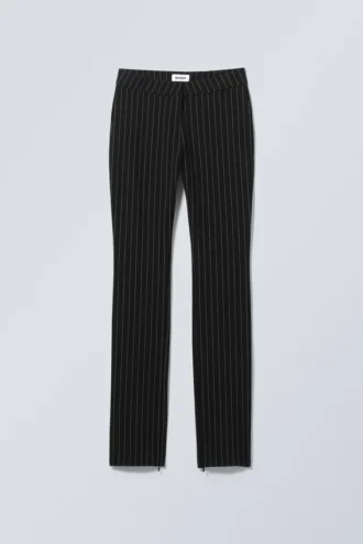 Dessa slim fit bukser – nålestribet