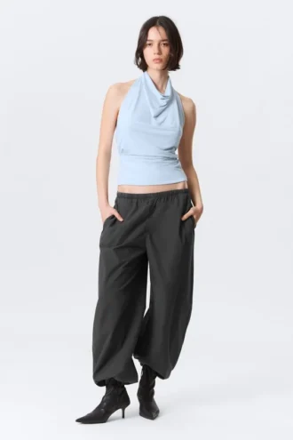 Draperet halterneck-top – lyseblå