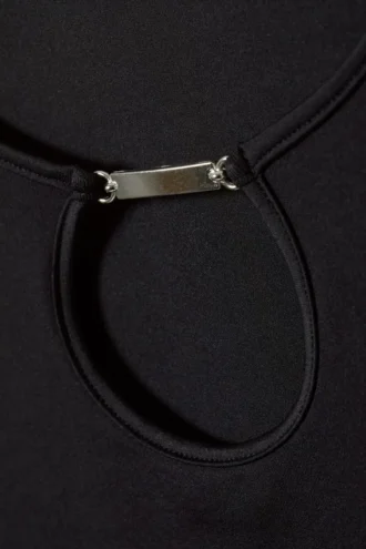 Enya Cut out Metal langærmet – Sort