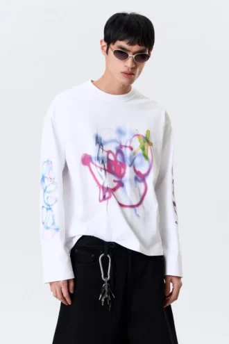 Fantastisk, firkantet t-shirt med print og lange ærmer – hvid – Rat Spray