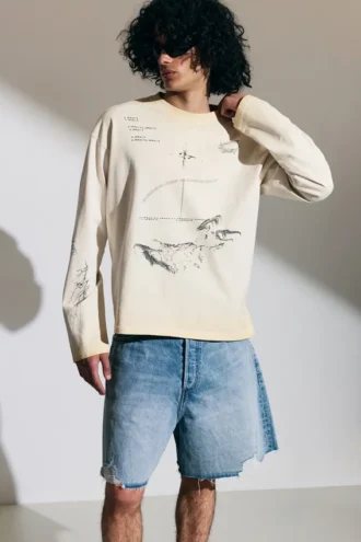 Fantastisk t-shirt med print og lange ærmer i boxy pasform – Light Dusty Mole – Sketch