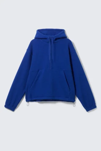 Fleece-hettetrøje med halv lynlås – lys blå