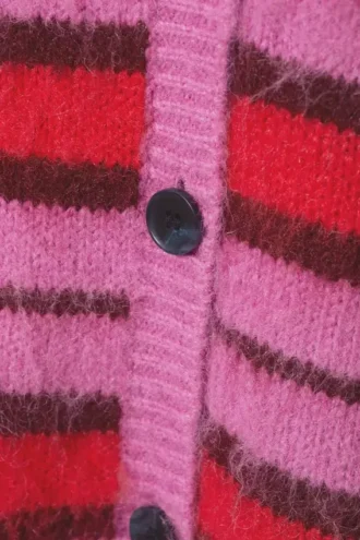 Fluffy strikket cardigan – lyserød og rød stribet