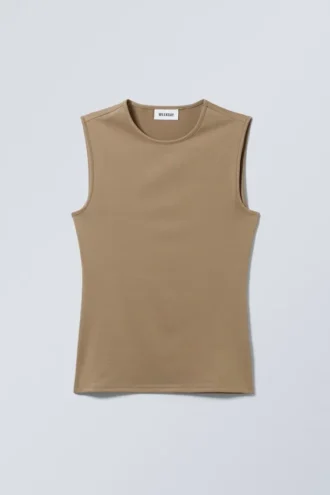 Glatt, tætsiddende toppe – mørk beige