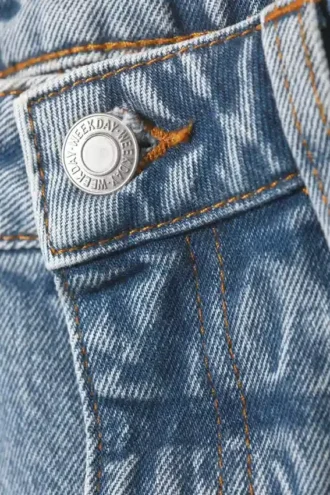 Imoo lavtaljede, løse Jeans med brede ben – Fresh Blue – lyseblå
