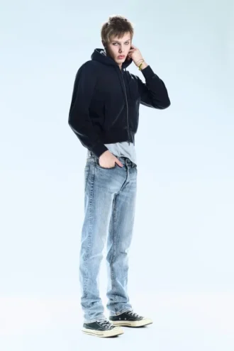 Issue lavtaljeans, smalle, koniske Jeans – Us Blue – Lys blå | Cheap Monday GB