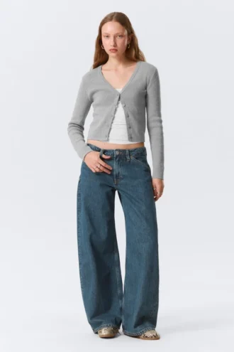 Jeans med høj talje, buet skulderparti og Barrel-formede ben – Blue Anthem – Medium Blue