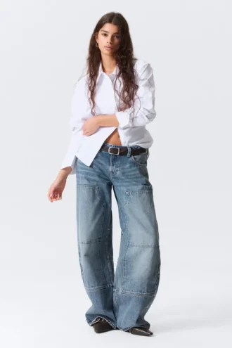 Jeans med lav talje og løse, barrel-formede ben i arbejdstøjstil – Mellemblå – Medium Blue