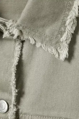 Kort, boxy jakke i twill – khakigrøn