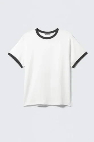 Kortærmet bomulds-T-shirt med kontrastkant – sort og hvid