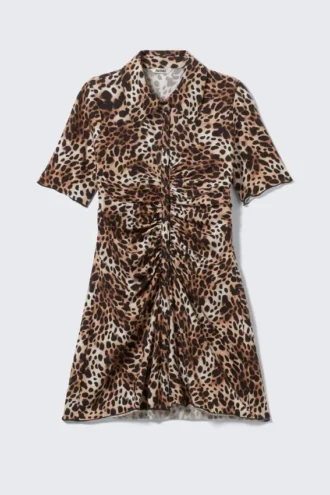 Kortærmet minikjole i skjorte-stil – Leopardmønster