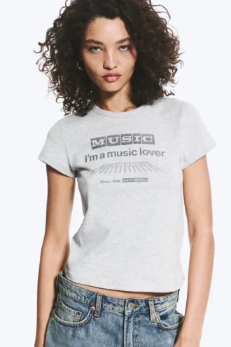 Kortærmet T-shirt med print i boxy-pasform – grå melange