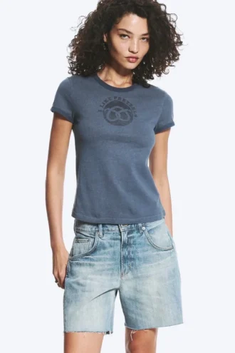 Kortærmet T-shirt med print i boxy pasform – mørkeblå – pretzels
