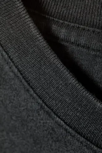 Krympet kortærmet bomulds-T-shirt – vasket sort