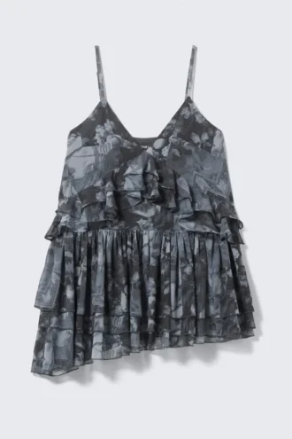 Lagdelt mini-cami-kjole med flæser – mørkegrå – barok-collage