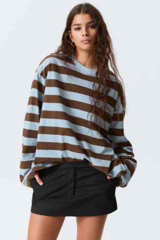 Langærmet bomulds-T-shirt – Blå/brun stribet