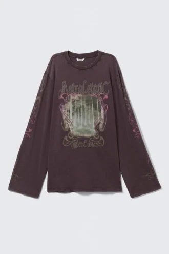 Langærmet bomuldst-shirt med print – mørk lilla – Hyper Lunar