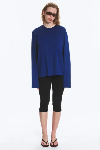 Langærmet, boxy bomulds-T-shirt – lys blå