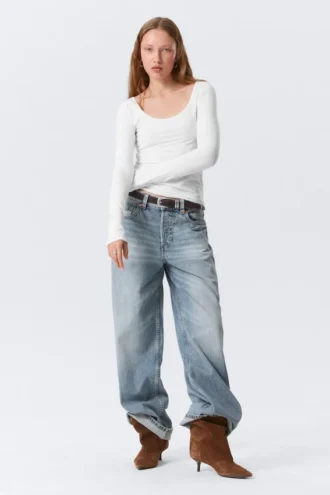 Langærmet slim fit-top med rund halsudskæring – hvid