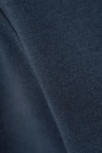 Langærmet t-shirt med tætsiddende pasform – mørk støvet blå