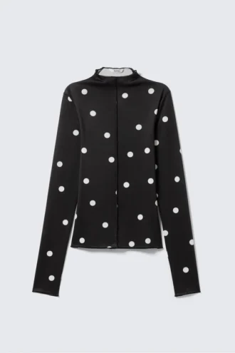 Langærmet top i slim fit – sort