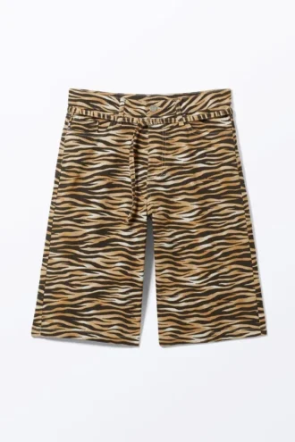 Lavtaljede cargo-jorts i bomuldstwill – tigerstribet