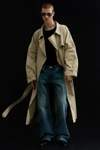 Løs dobbeltradet trenchcoat – beige
