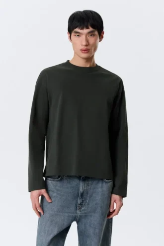 Løs, kasseformet T-shirt med lange ærmer – mørkegrøn